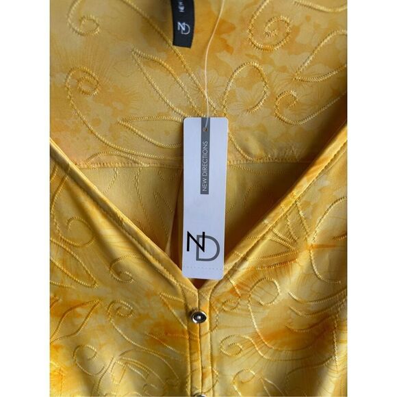 ❤️ND New Directions  V-Neck Blouse - Picture 3 of 5